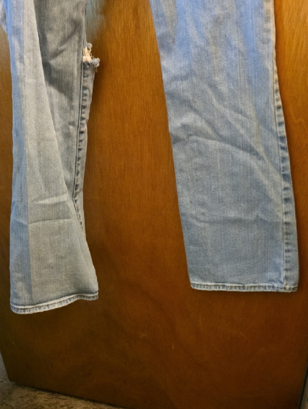 Vintage Y2K Bullhead Light Blue Ripped Flare Jeans - Picture 11 of 15